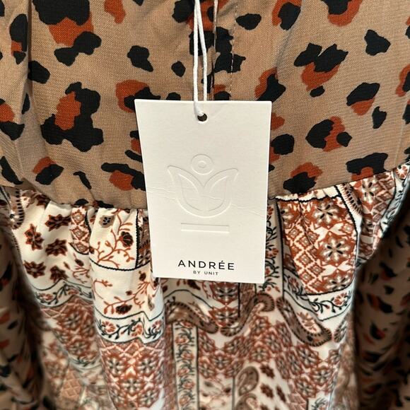 ANDREE BY UNIT Small Mixed Animal/Paisley Print Babydoll Blouse - Picture 10 of 11